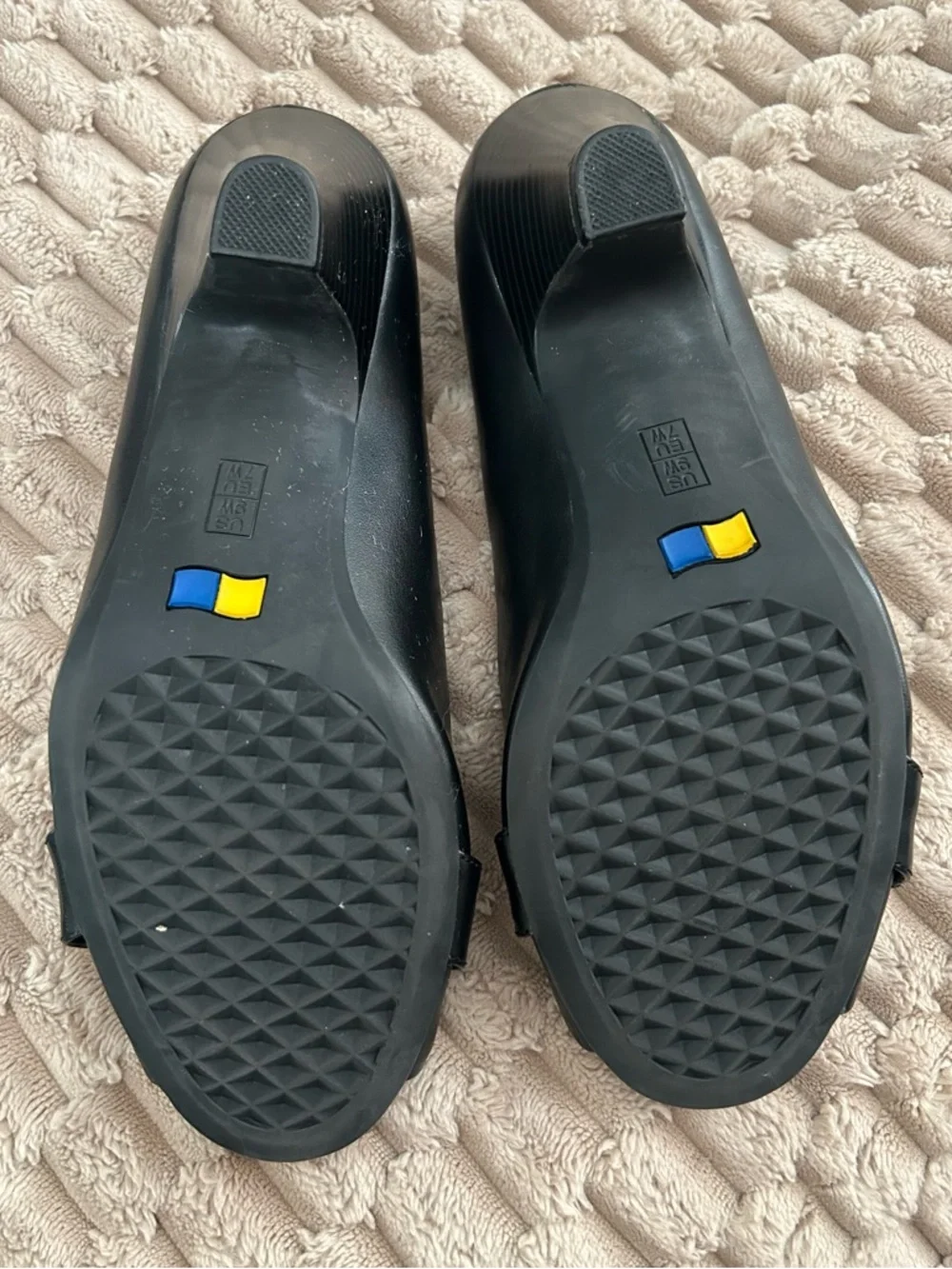 Cloudwalkers Black Peep-Toe Buckle Flats
